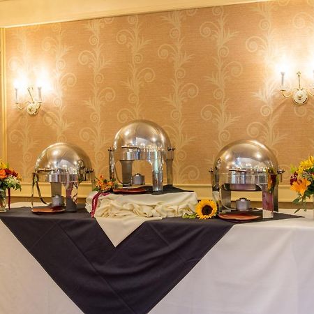 Orchards Hotel Вільямстаун Екстер'єр фото